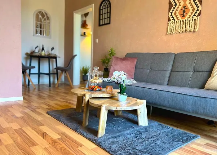 Elbling Apartment Mit Terrasse - Netflix - Parkplatz - Weinbergblick